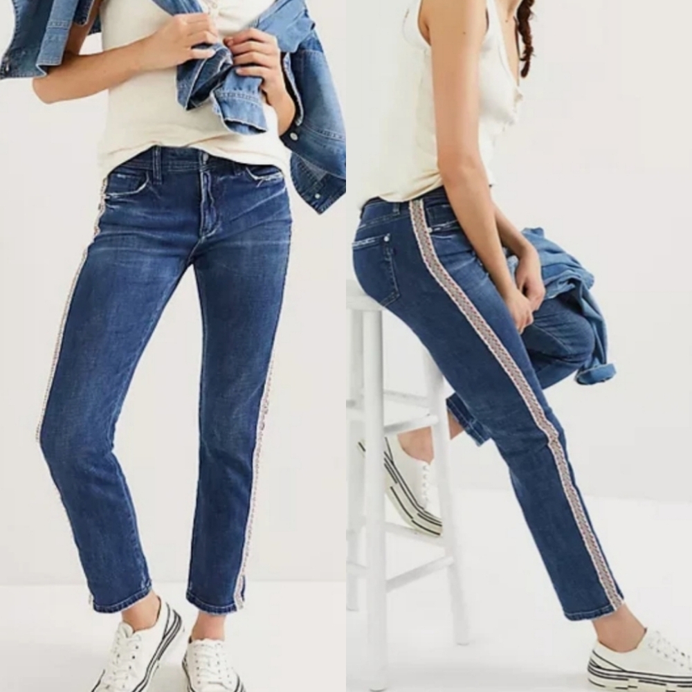 Anthropologie | Pilcro | Slim Boyfriend Embroidered Crop Jean